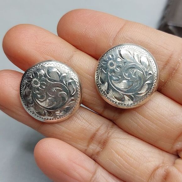 1930s Burkhardt Jewelers Western Ornate Sterling Silver Screwback Earrings - Picture 2 of 6